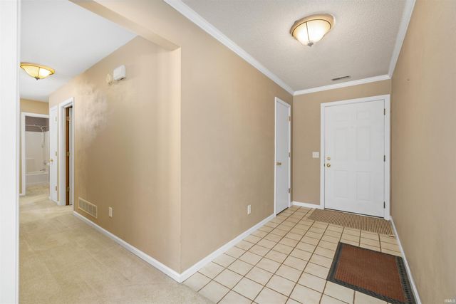 5401 Welsh Glen Run, Fort Wayne, IN 46804