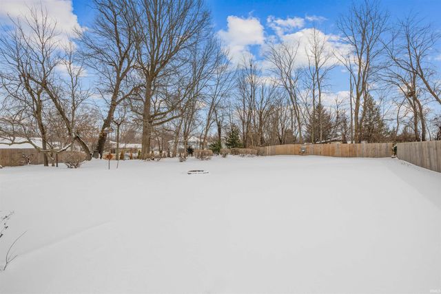 5401 Welsh Glen Run, Fort Wayne, IN 46804