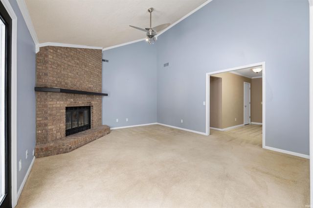 5401 Welsh Glen Run, Fort Wayne, IN 46804