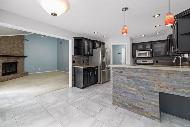 5401 Welsh Glen Run, Fort Wayne, IN 46804