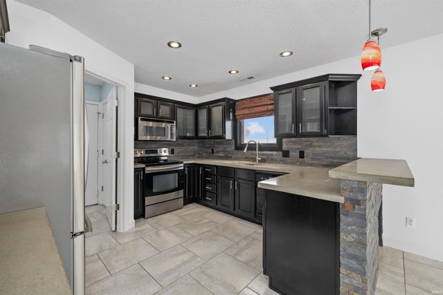 5401 Welsh Glen Run, Fort Wayne, IN 46804