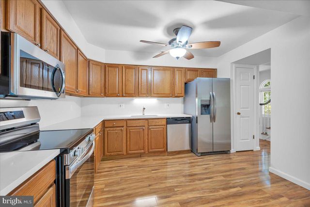 305 HAZELWOOD LN, Marlton, NJ 08053