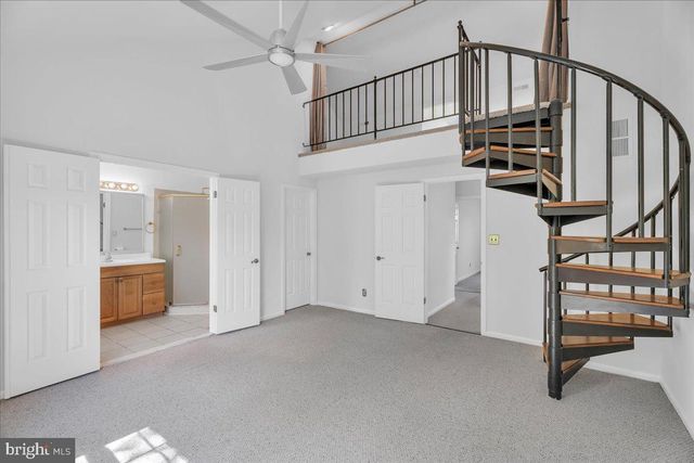 305 HAZELWOOD LN, Marlton, NJ 08053