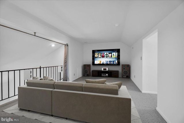 305 HAZELWOOD LN, Marlton, NJ 08053