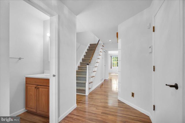 305 HAZELWOOD LN, Marlton, NJ 08053