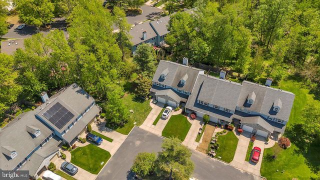 305 HAZELWOOD LN, Marlton, NJ 08053