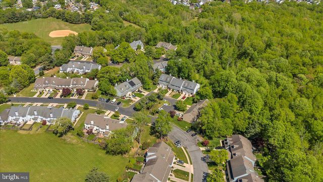 305 HAZELWOOD LN, Marlton, NJ 08053