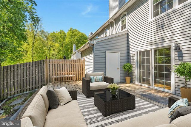 305 HAZELWOOD LN, Marlton, NJ 08053