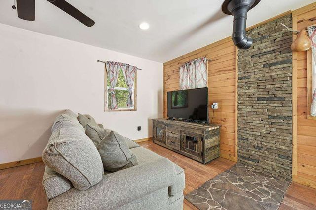 106 Roaring Creek Lane, Murphy, NC 28906