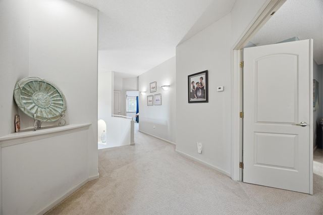 4825 Meadow Creek Drive S, Fargo, ND 58104