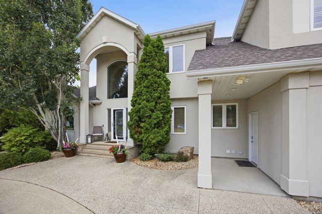 4825 Meadow Creek Drive S, Fargo, ND 58104