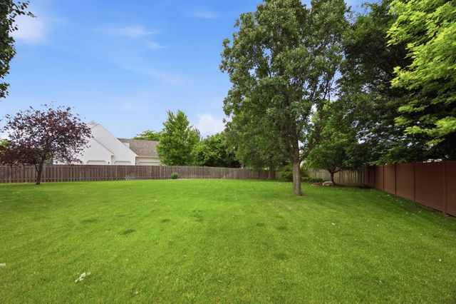 4825 Meadow Creek Drive S, Fargo, ND 58104