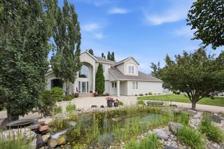 4825 Meadow Creek Drive S, Fargo, ND 58104