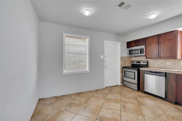 1706 Bayou Homes Drive, Galveston, TX 77551