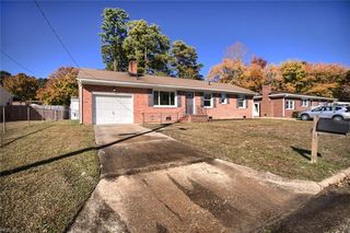 211 Stag TER, Newport News, VA 23602