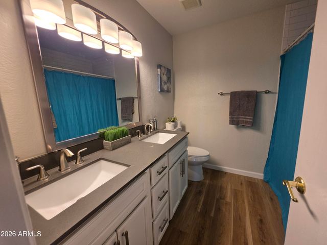 46 E MCLELLAN Road, Mesa, AZ 85201