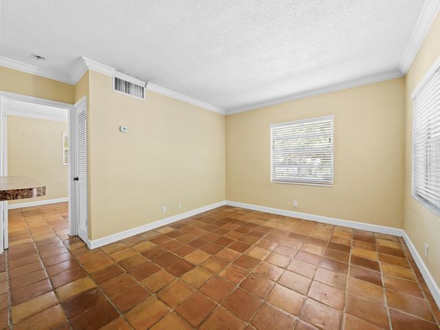 1640 NE 4th Place, Fort Lauderdale, FL 33301