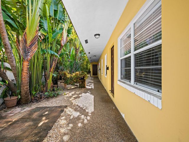 1640 NE 4th Place, Fort Lauderdale, FL 33301