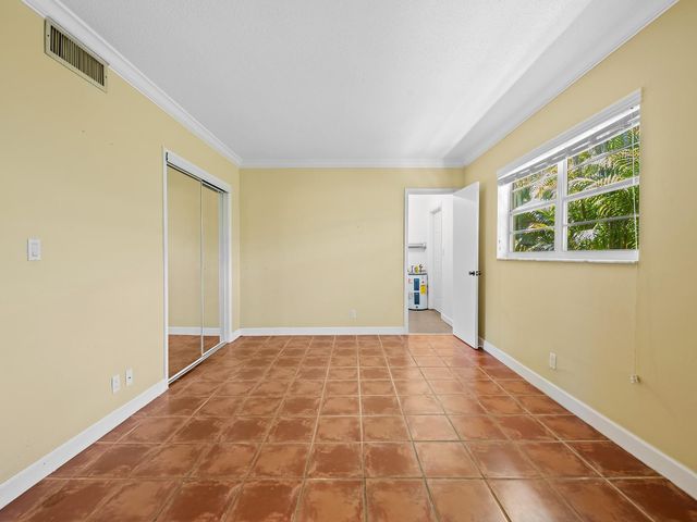 1640 NE 4th Place, Fort Lauderdale, FL 33301