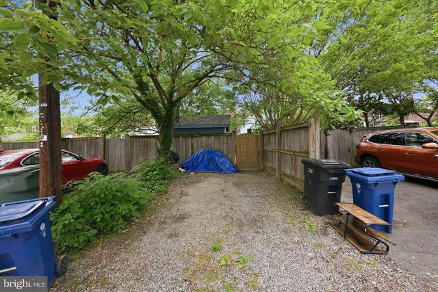 539 E NELSON AVE E, Alexandria, VA 22301