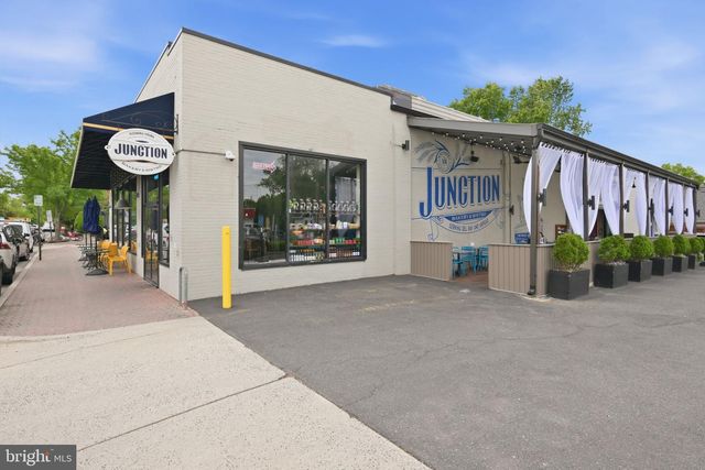 539 E NELSON AVE E, Alexandria, VA 22301