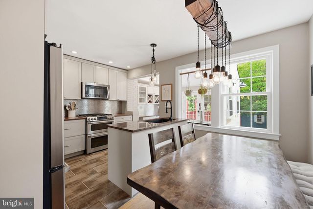 539 E NELSON AVE E, Alexandria, VA 22301
