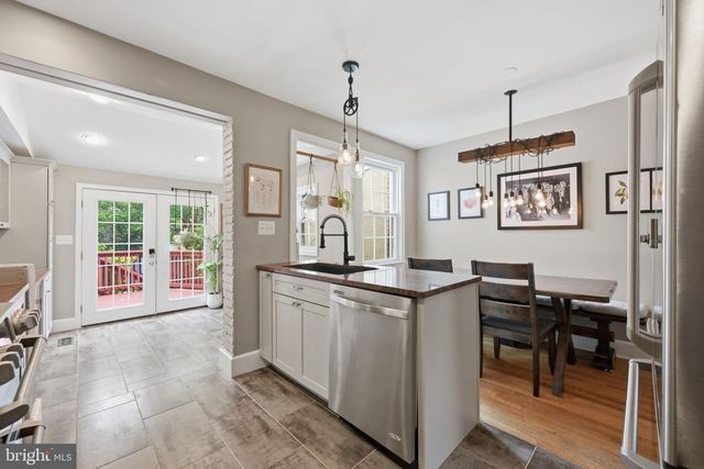 539 E NELSON AVE E, Alexandria, VA 22301