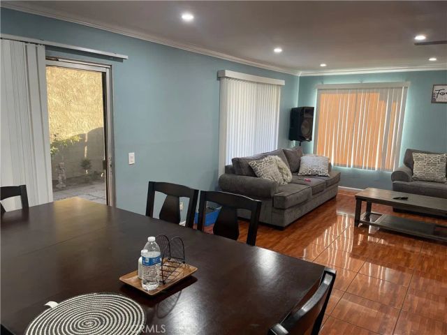 9386 Mesa Verde DR B, Montclair, CA 91763