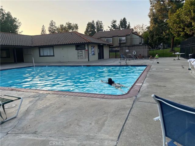 9386 Mesa Verde DR B, Montclair, CA 91763