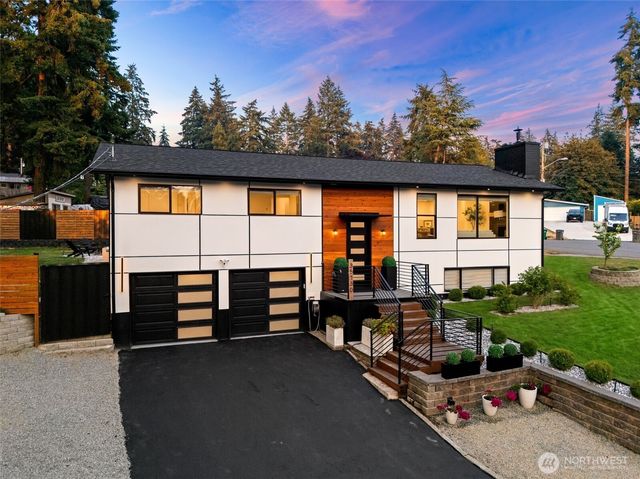 35730 26th Avenue S, Federal Way, WA 98003