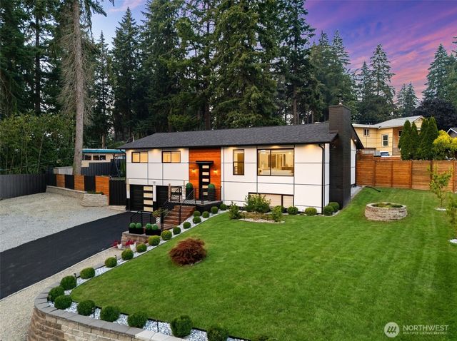 35730 26th Avenue S, Federal Way, WA 98003