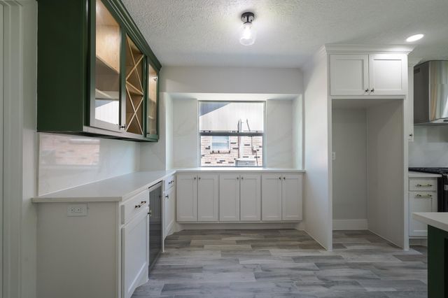 2111 Wycliffe Drive, Houston, TX 77043