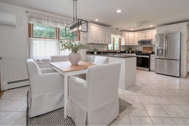 363 Liberty St, Braintree, MA 02184