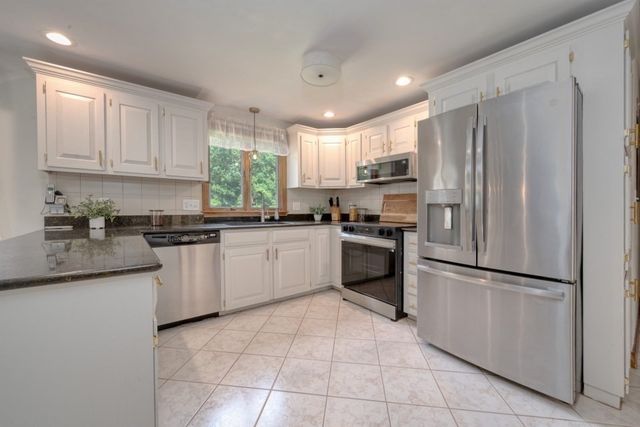 363 Liberty St, Braintree, MA 02184