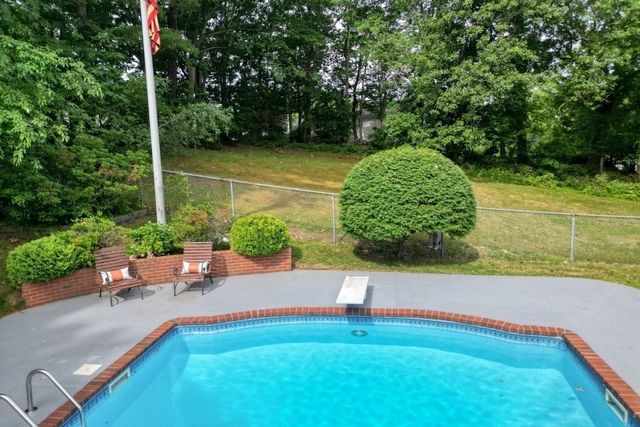 363 Liberty St, Braintree, MA 02184