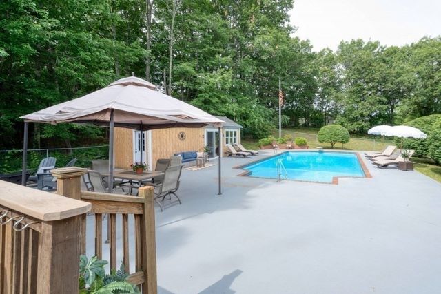 363 Liberty St, Braintree, MA 02184