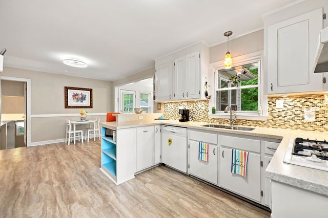 3629 Allendale Drive, Raleigh, NC 27604