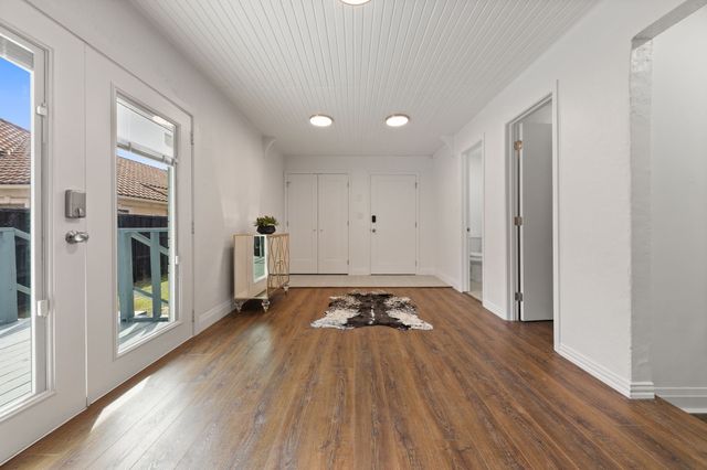 6838 Churchill Way, Dallas, TX 75230