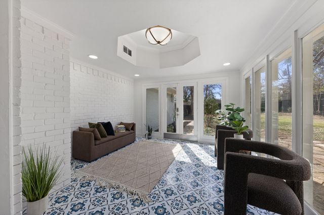 6838 Churchill Way, Dallas, TX 75230