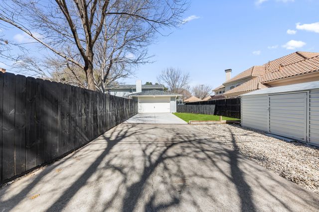 6838 Churchill Way, Dallas, TX 75230