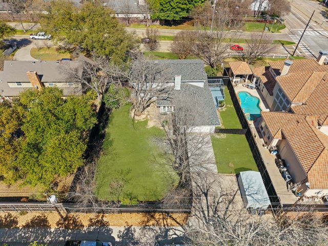 6838 Churchill Way, Dallas, TX 75230