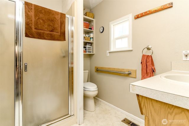 137 Damron Road, Mossyrock, WA 98564