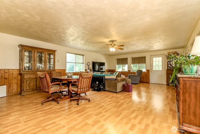 137 Damron Road, Mossyrock, WA 98564