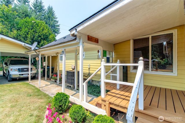 137 Damron Road, Mossyrock, WA 98564