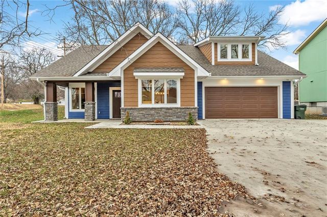 920 N 14th Street, Leavenworth, KS 66048