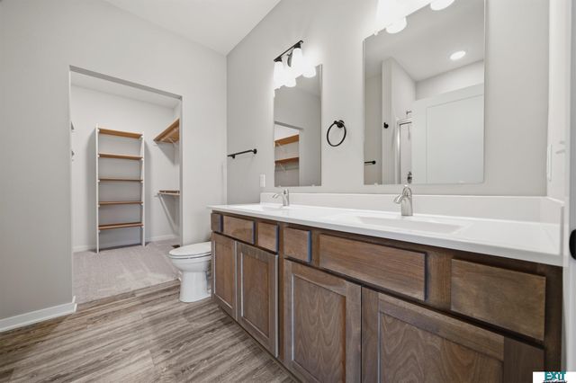 8531 Lost Arrow Court, Lincoln, NE 68507