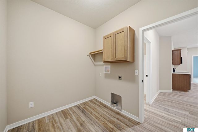 8531 Lost Arrow Court, Lincoln, NE 68507