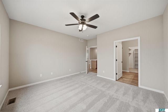 8531 Lost Arrow Court, Lincoln, NE 68507