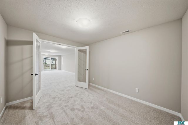 8531 Lost Arrow Court, Lincoln, NE 68507