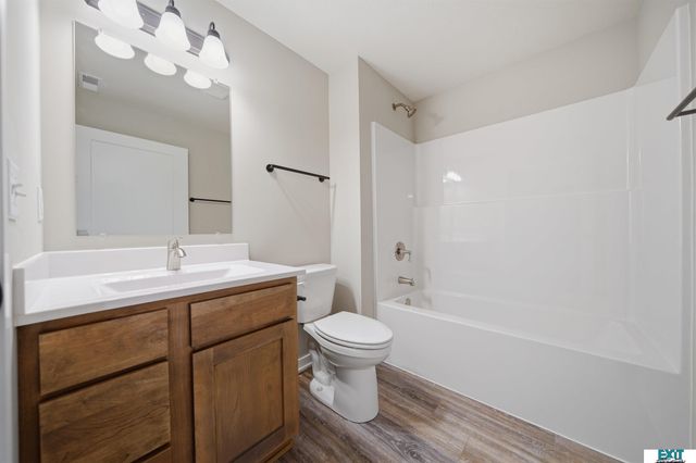 8531 Lost Arrow Court, Lincoln, NE 68507